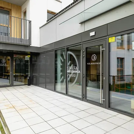 Lema 19 Uniqe In With Garden Air Conditioning Parking Near Tauron Arena By Renters Prestige