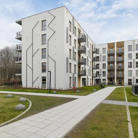 Lema 19 Uniqe In With Garden Air Conditioning Parking Near Tauron Arena By Renters Prestige Apartment *