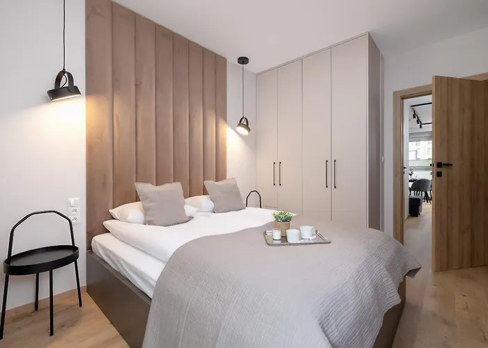 Apartament Lema 19 Uniqe In With Garden Air Conditioning Parking Near Tauron Arena By Renters Prestige *