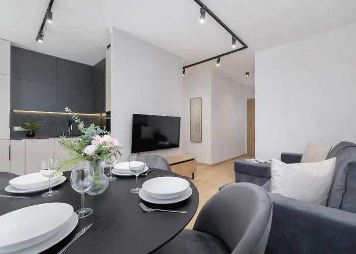 Apartament Lema 19 Uniqe In With Garden Air Conditioning Parking Near Tauron Arena By Renters Prestige Kraków