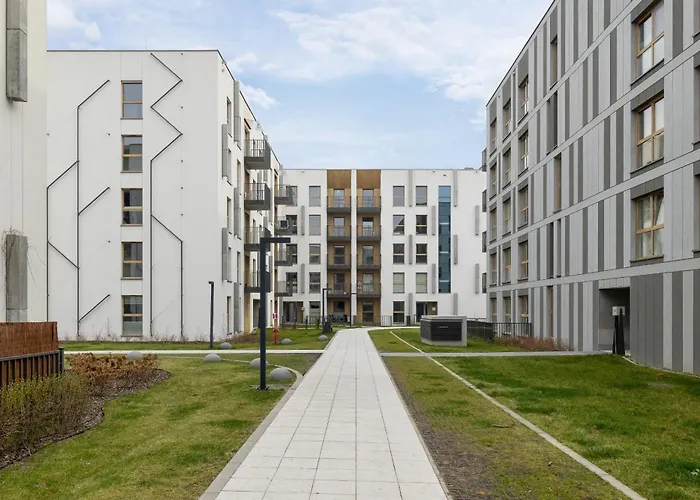 Lema 19 Uniqe In With Garden Air Conditioning Parking Near Tauron Arena By Renters Prestige